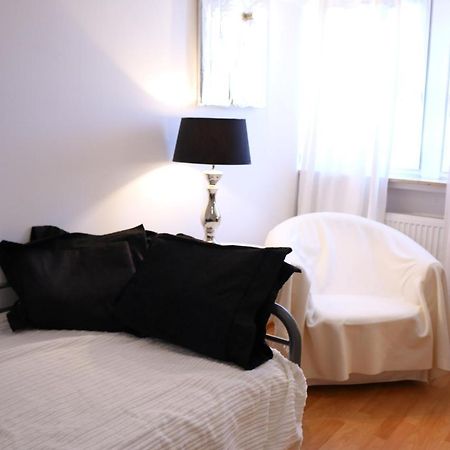 Moderne Studio Apartments Und 4 Zimmer Wohnungen In Oberhausen, Ideal Fuer Geschaeftsreisende Und Monteure Luaran gambar