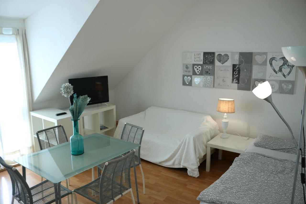 Moderne Studio Apartments Und 4 Zimmer Wohnungen In Oberhausen, Ideal Fuer Geschaeftsreisende Und Monteure Luaran gambar