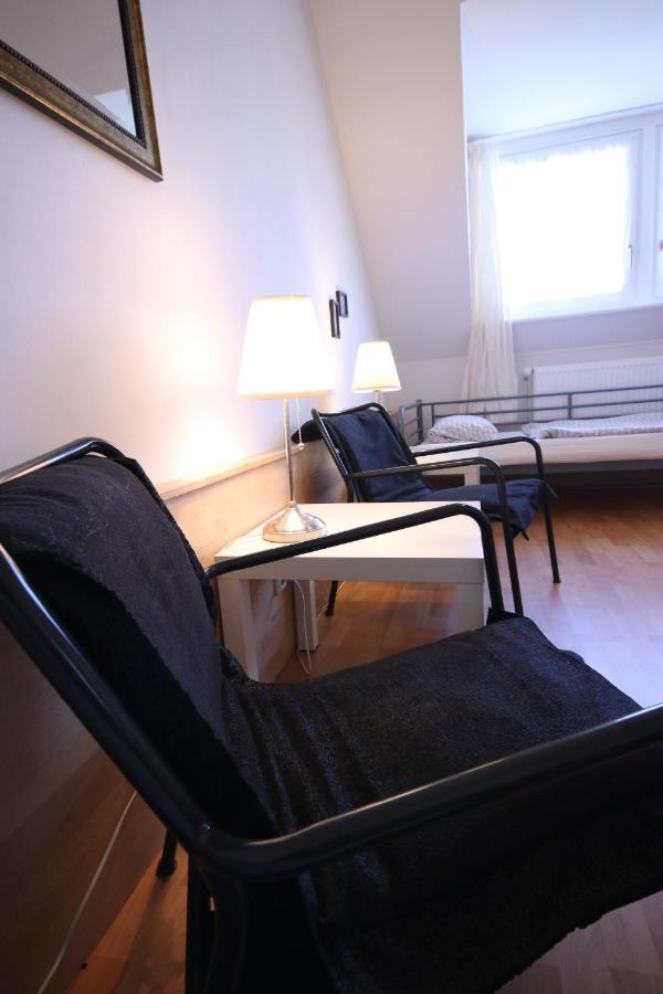 Moderne Studio Apartments Und 4 Zimmer Wohnungen In Oberhausen, Ideal Fuer Geschaeftsreisende Und Monteure Luaran gambar