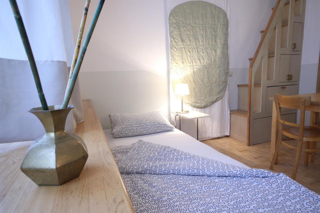 Moderne Studio Apartments Und 4 Zimmer Wohnungen In Oberhausen, Ideal Fuer Geschaeftsreisende Und Monteure Luaran gambar