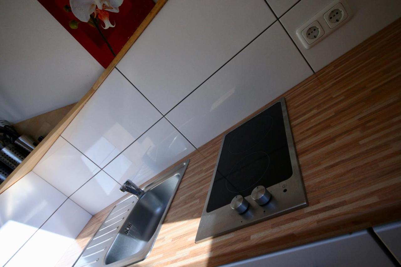 Moderne Studio Apartments Und 4 Zimmer Wohnungen In Oberhausen, Ideal Fuer Geschaeftsreisende Und Monteure Luaran gambar