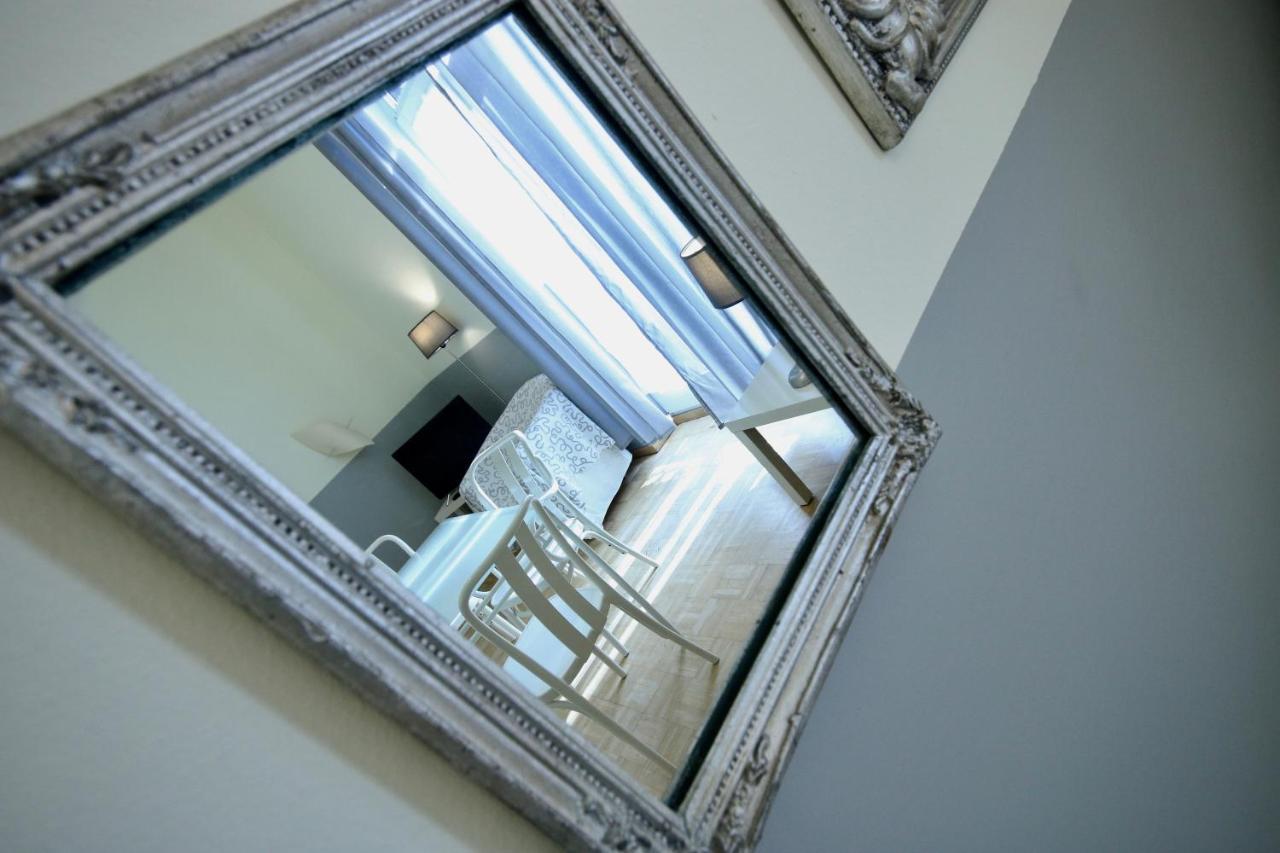 Moderne Studio Apartments Und 4 Zimmer Wohnungen In Oberhausen, Ideal Fuer Geschaeftsreisende Und Monteure Luaran gambar
