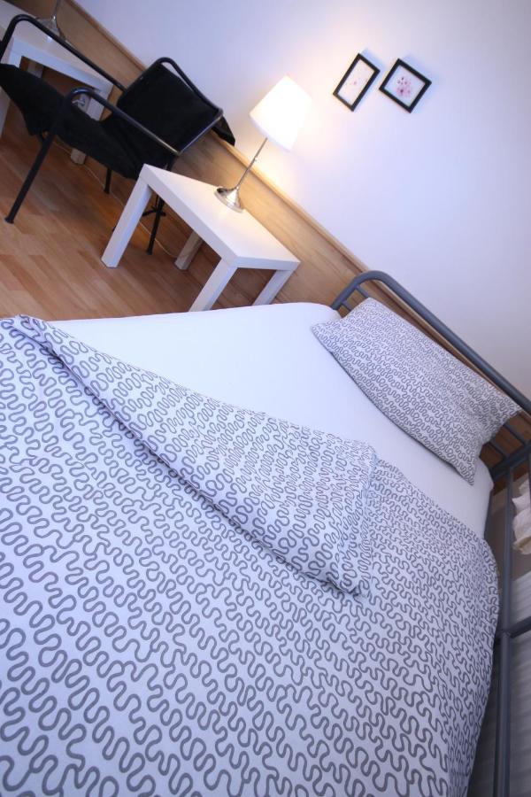 Moderne Studio Apartments Und 4 Zimmer Wohnungen In Oberhausen, Ideal Fuer Geschaeftsreisende Und Monteure Luaran gambar